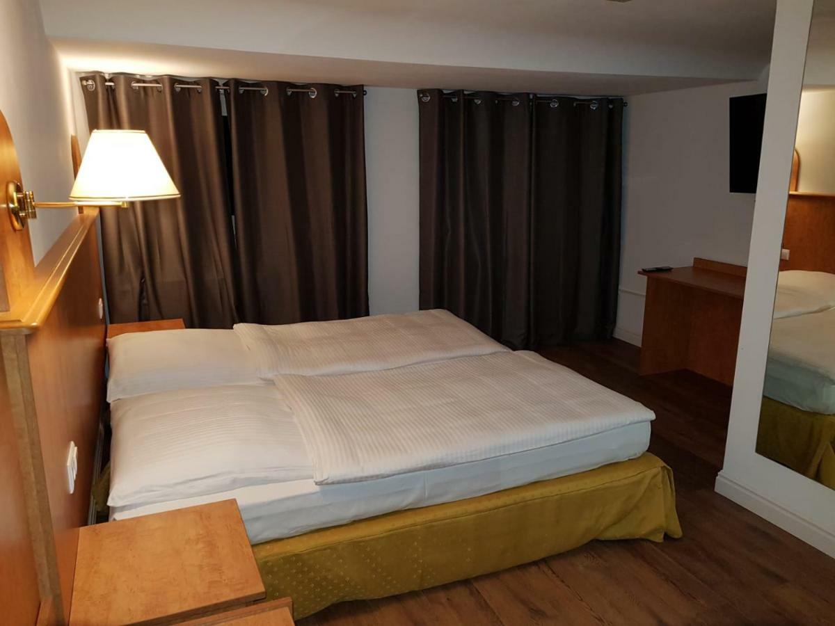 Hotel Krone Ug Deißlingen Εξωτερικό φωτογραφία